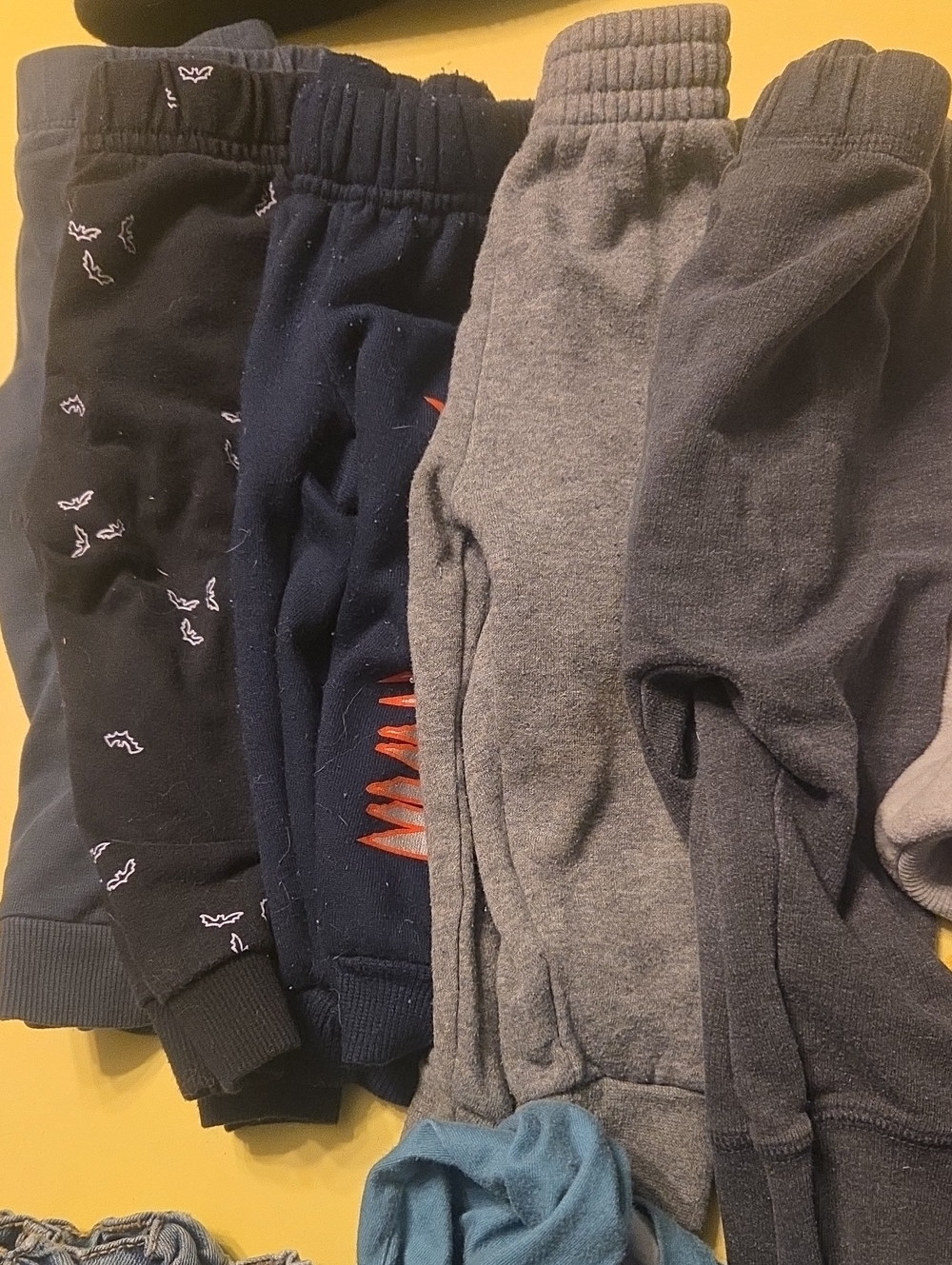 30 Pieces Boys 12-18 Month Clothing Lot - Picture 5 of 10